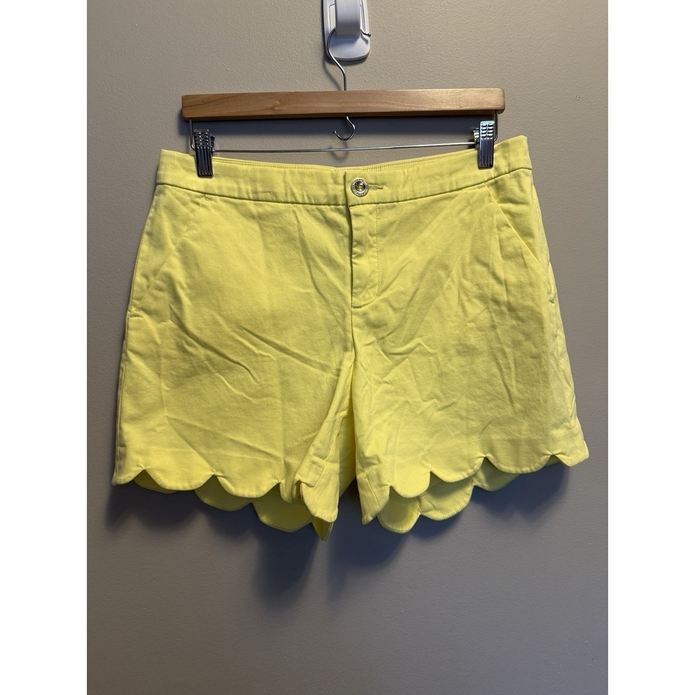 Lilly Pulitzer Buttercup Stretch 5" Scallop Shorts Finch Yellow Size 10 NWT Read